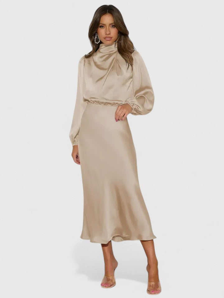Emryssah | Elegant Flowing Maxi Dress