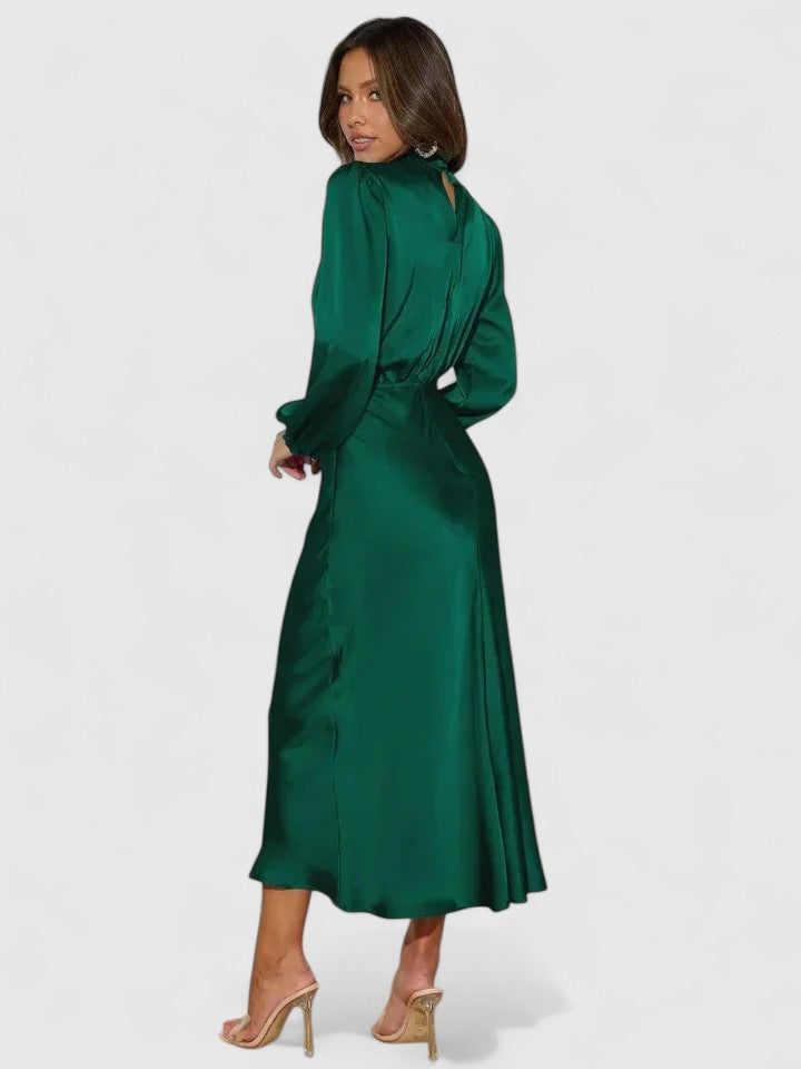 Emryssah | Elegant Flowing Maxi Dress