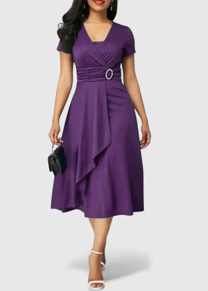 Zhyrelle | Elegant Pleated Midi Dress