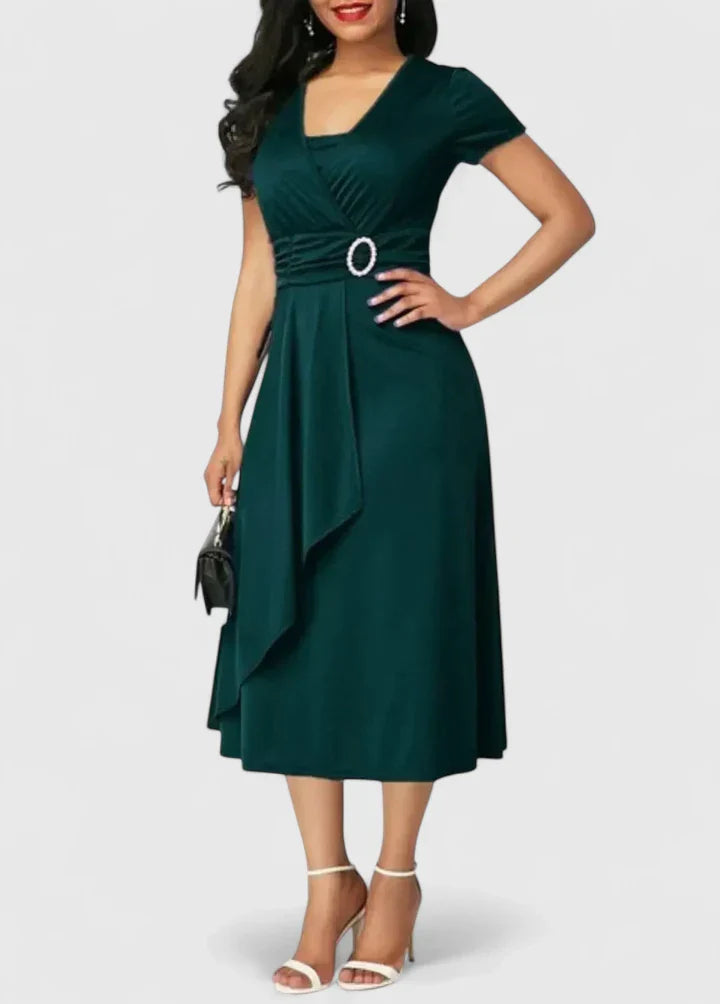 Zhyrelle | Elegant Pleated Midi Dress