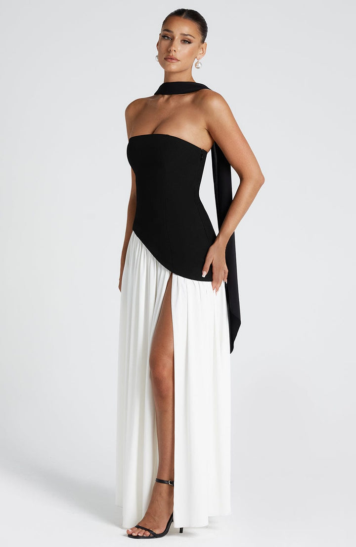 Marisela™ | Sophisticated Flowing Maxi Dress